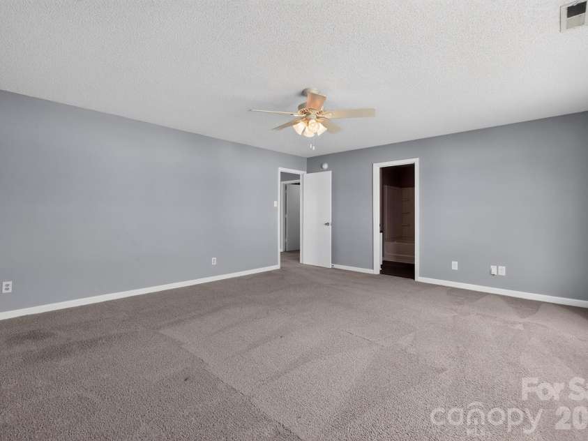 1444 Tygress Drive, Kannapolis, NC 28081.  MLS# CAR4396724, YatesRealty ID 34457. 