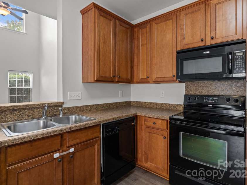 17744 Trolley Crossing Way, Cornelius, NC 28031.  MLS# CAR4289469, YatesRealty ID 34458. 