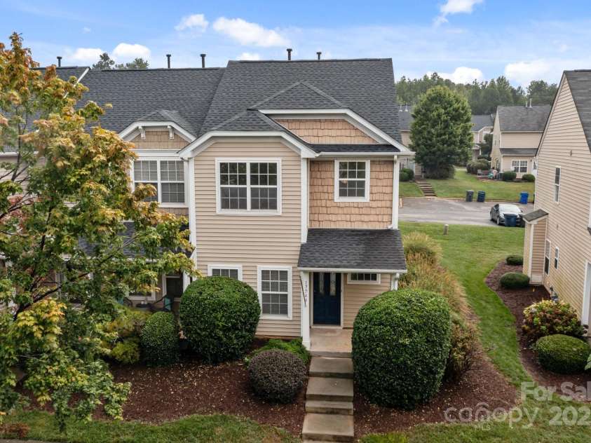 17744 Trolley Crossing Way, Cornelius, NC 28031.  MLS# CAR4289469, YatesRealty ID 34458. 