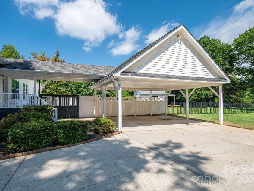 1414 Startown Road, Lincolnton, NC 28092.  MLS# CAR4293156, YatesRealty ID 34459. 