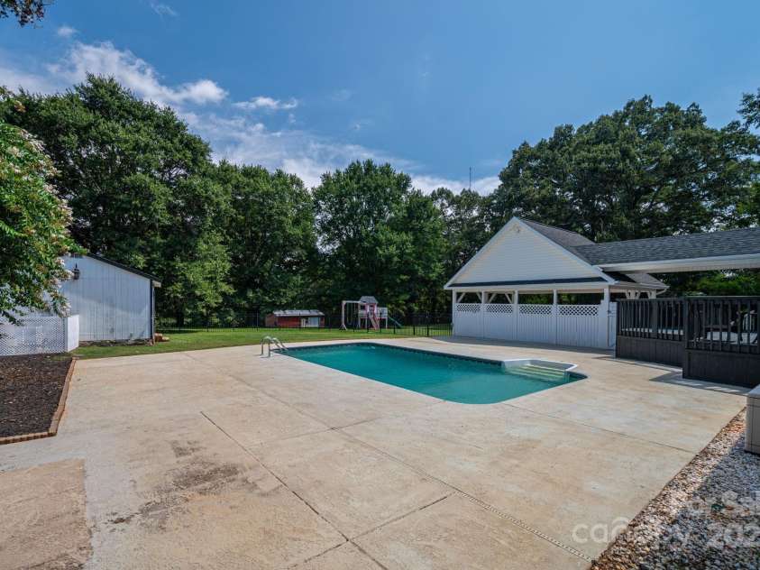 1414 Startown Road, Lincolnton, NC 28092.  MLS# CAR4293156, YatesRealty ID 34459. 