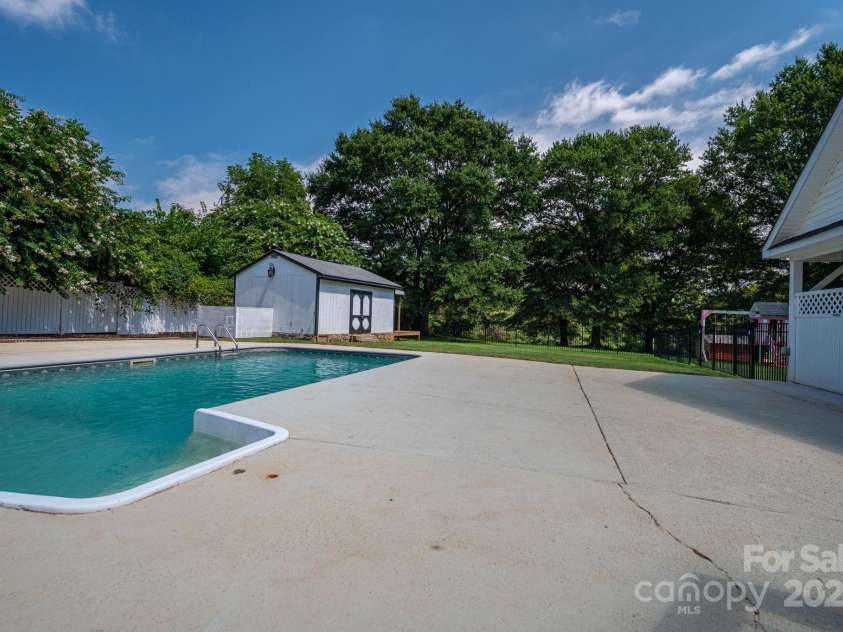 1414 Startown Road, Lincolnton, NC 28092.  MLS# CAR4293156, YatesRealty ID 34459. 