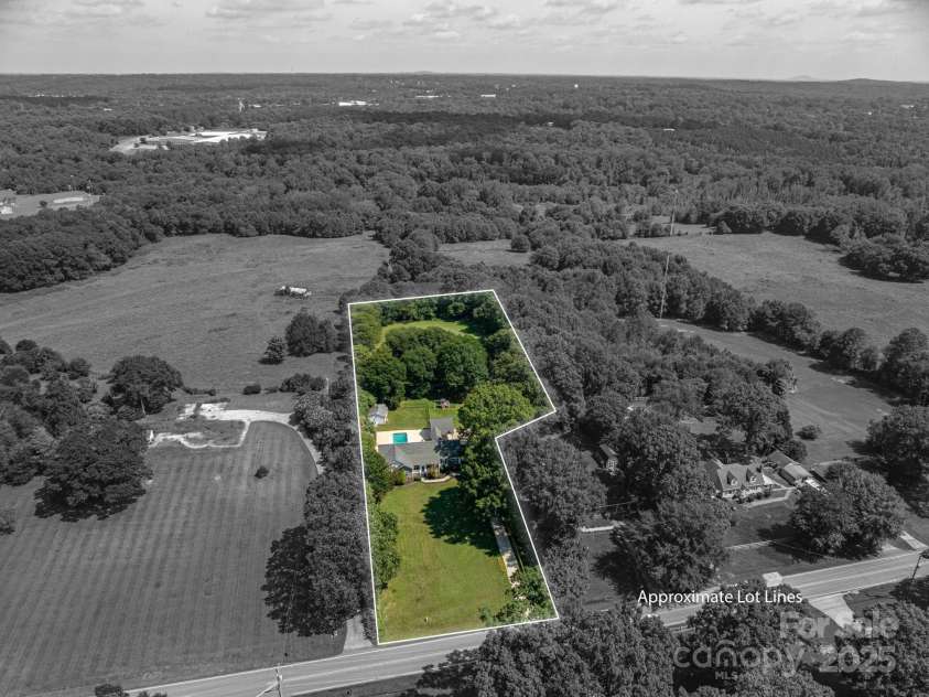 1414 Startown Road, Lincolnton, NC 28092.  MLS# CAR4293156, YatesRealty ID 34459. 