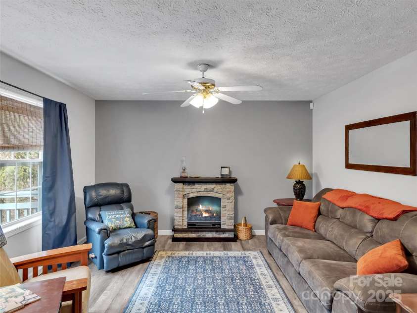 330 Sleepy Hollow Drive, Waynesville, NC 28785.  MLS# CAR4220888, YatesRealty ID 3446. 