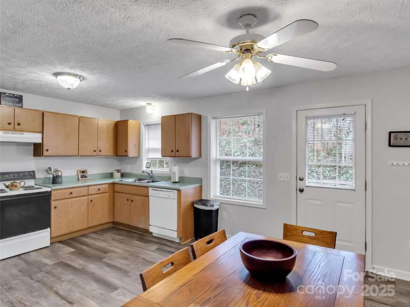 330 Sleepy Hollow Drive, Waynesville, NC 28785.  MLS# CAR4220888, YatesRealty ID 3446. 