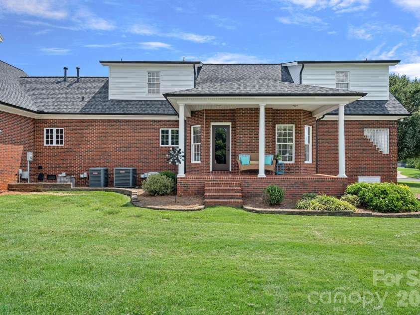 600 Ivah Lee Way, Monroe, NC 28110.  MLS# CAR4293198, YatesRealty ID 3446. 