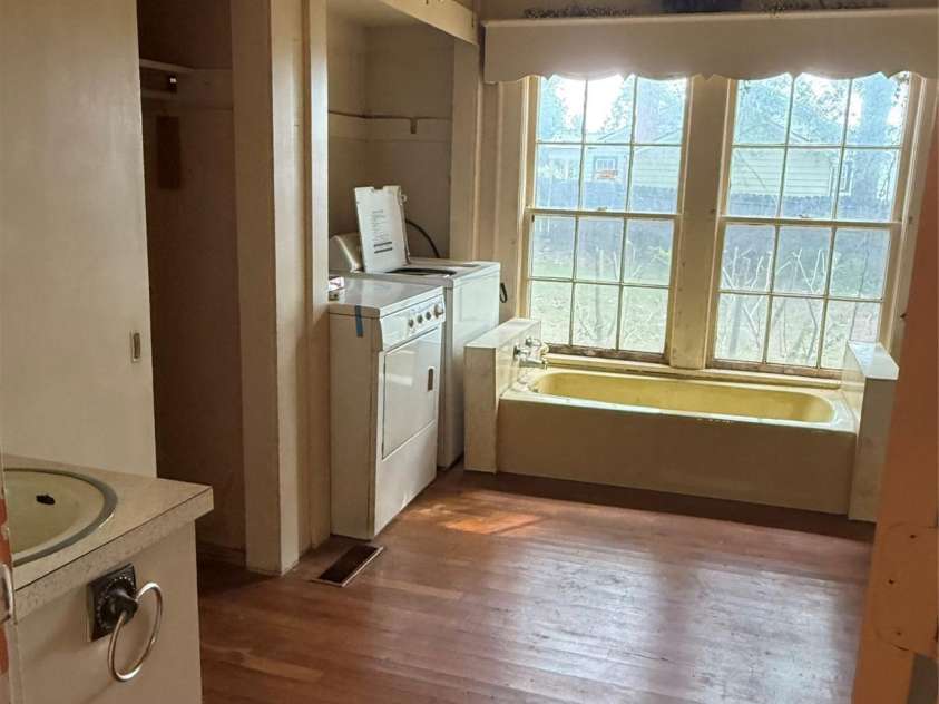 3985 1st Avenue, Hickory, NC 28602.  MLS# CAR4274222, YatesRealty ID 34461. Converted bathroom that was once a bedroom