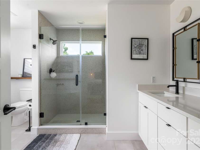 266 Waynesville Avenue, Asheville, NC 28806.  MLS# CAR4294927, YatesRealty ID 34463. 