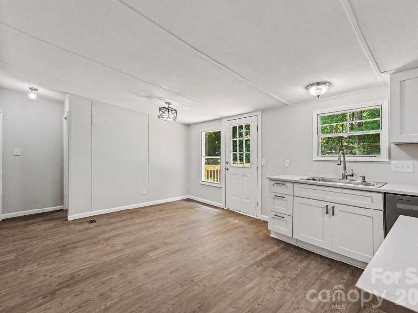 3723 Vickery Drive, Maiden, NC 28650.  MLS# CAR4399153, YatesRealty ID 34463. 