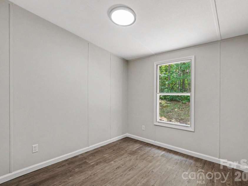 3723 Vickery Drive, Maiden, NC 28650.  MLS# CAR4399153, YatesRealty ID 34463. 