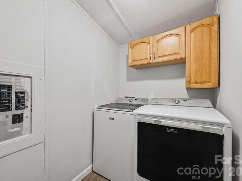 3723 Vickery Drive, Maiden, NC 28650.  MLS# CAR4399153, YatesRealty ID 34463. Laundry Room