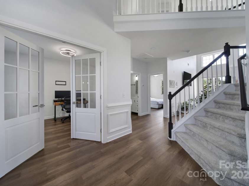 11015 Royal Colony Drive, Waxhaw, NC 28173.  MLS# CAR4285235, YatesRealty ID 34467. 