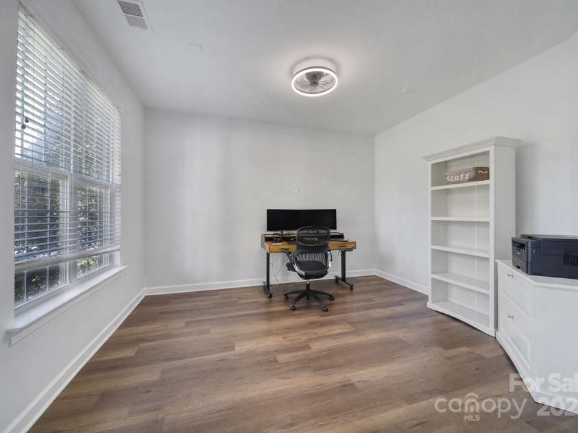 11015 Royal Colony Drive, Waxhaw, NC 28173.  MLS# CAR4285235, YatesRealty ID 34467. 