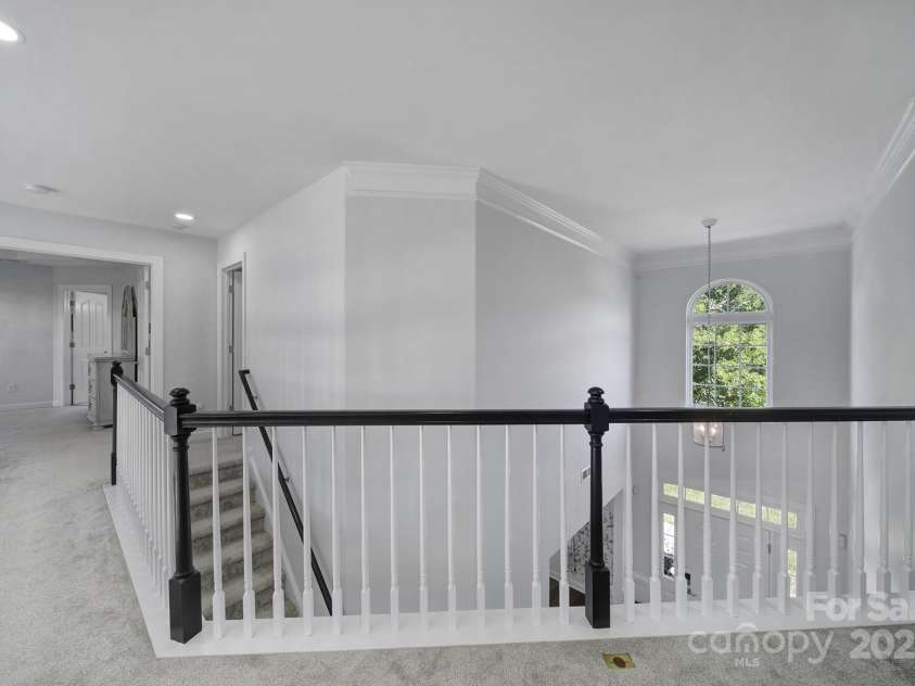 11015 Royal Colony Drive, Waxhaw, NC 28173.  MLS# CAR4285235, YatesRealty ID 34467. 