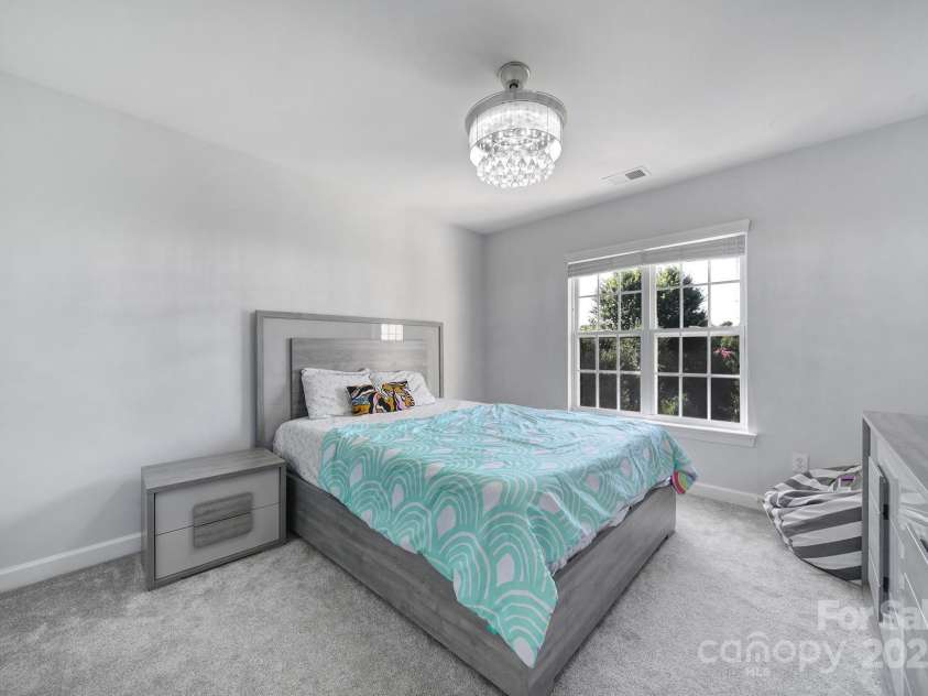 11015 Royal Colony Drive, Waxhaw, NC 28173.  MLS# CAR4285235, YatesRealty ID 34467. 