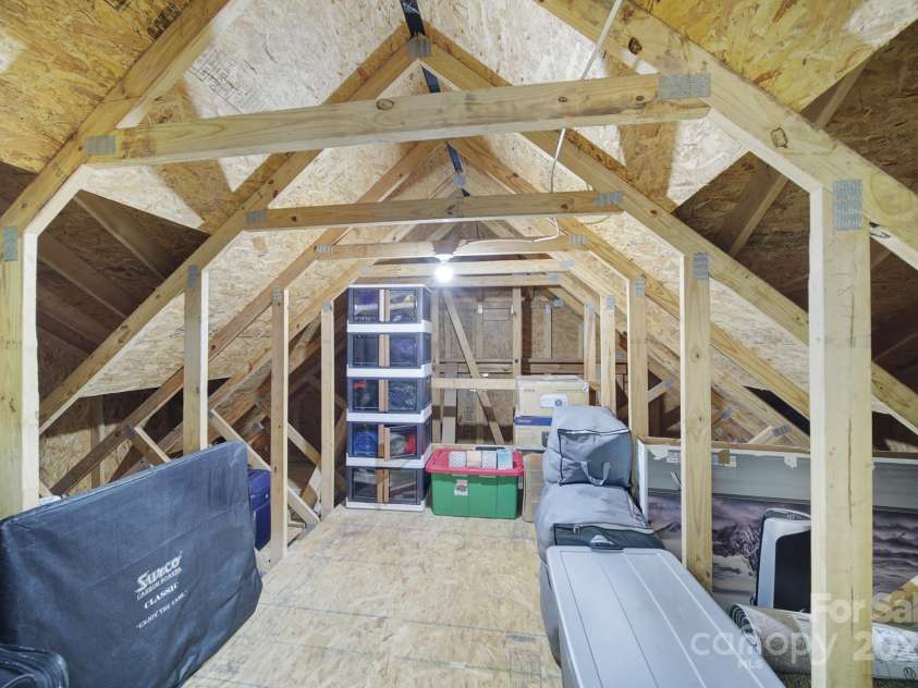 11015 Royal Colony Drive, Waxhaw, NC 28173.  MLS# CAR4285235, YatesRealty ID 34467. 