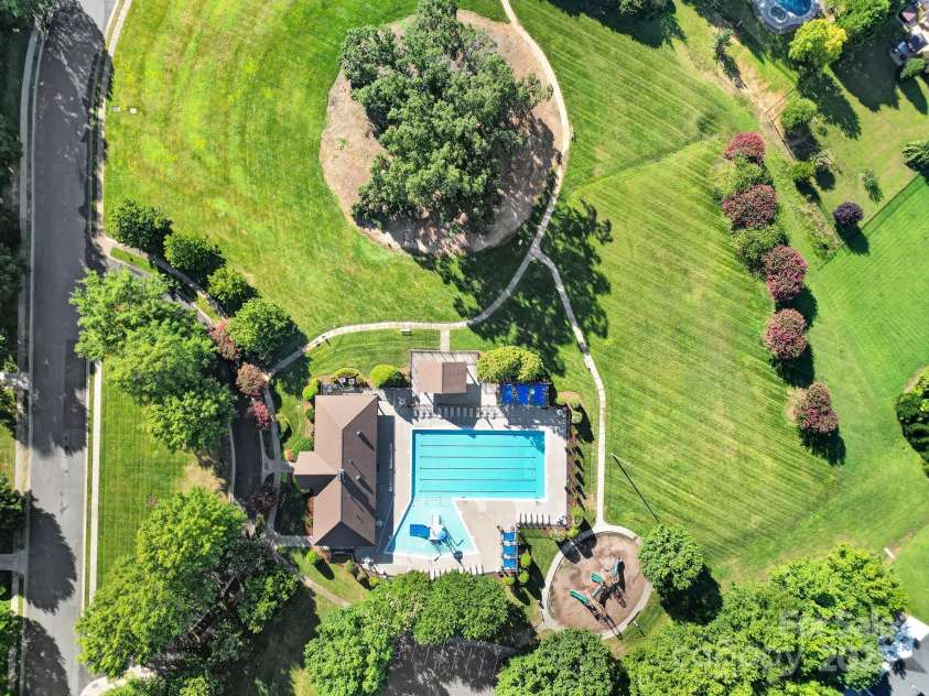 11015 Royal Colony Drive, Waxhaw, NC 28173.  MLS# CAR4285235, YatesRealty ID 34467. 