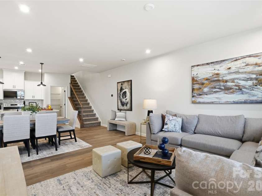 5205 Wyes Oak Lane, Charlotte, NC 28269.  MLS# CAR4399611, YatesRealty ID 34467. 