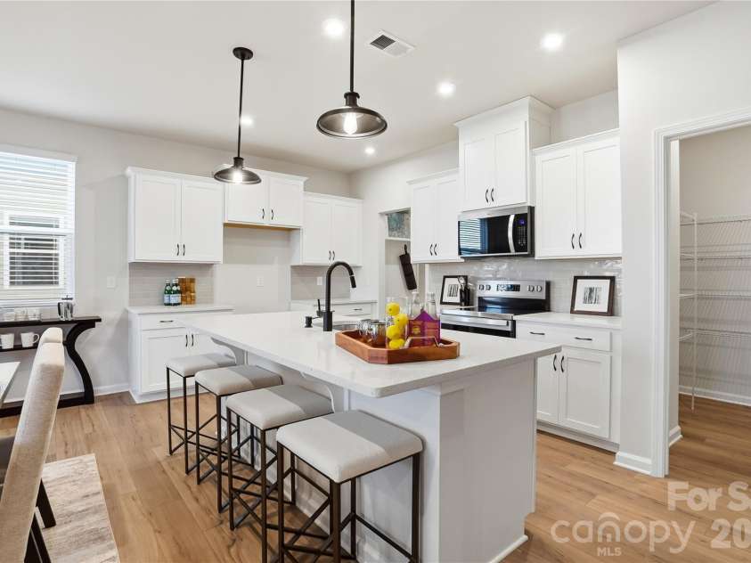 5205 Wyes Oak Lane, Charlotte, NC 28269.  MLS# CAR4399611, YatesRealty ID 34467. 