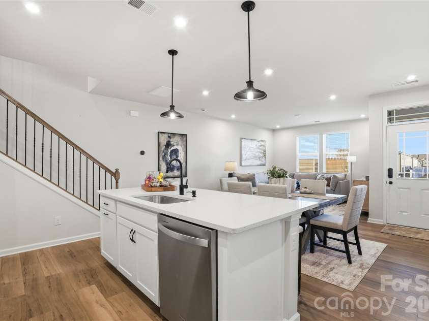 5205 Wyes Oak Lane, Charlotte, NC 28269.  MLS# CAR4399611, YatesRealty ID 34467. 