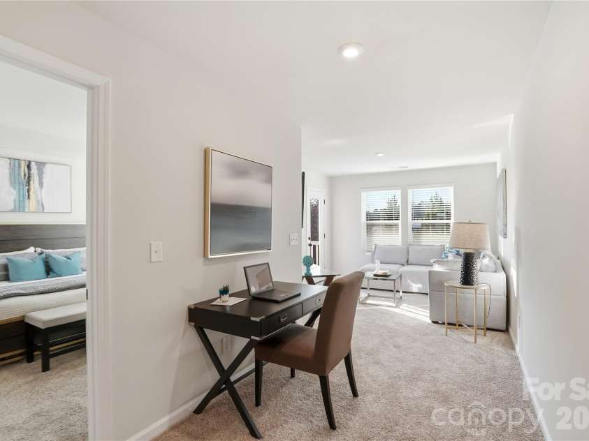 5205 Wyes Oak Lane, Charlotte, NC 28269.  MLS# CAR4399611, YatesRealty ID 34467. 