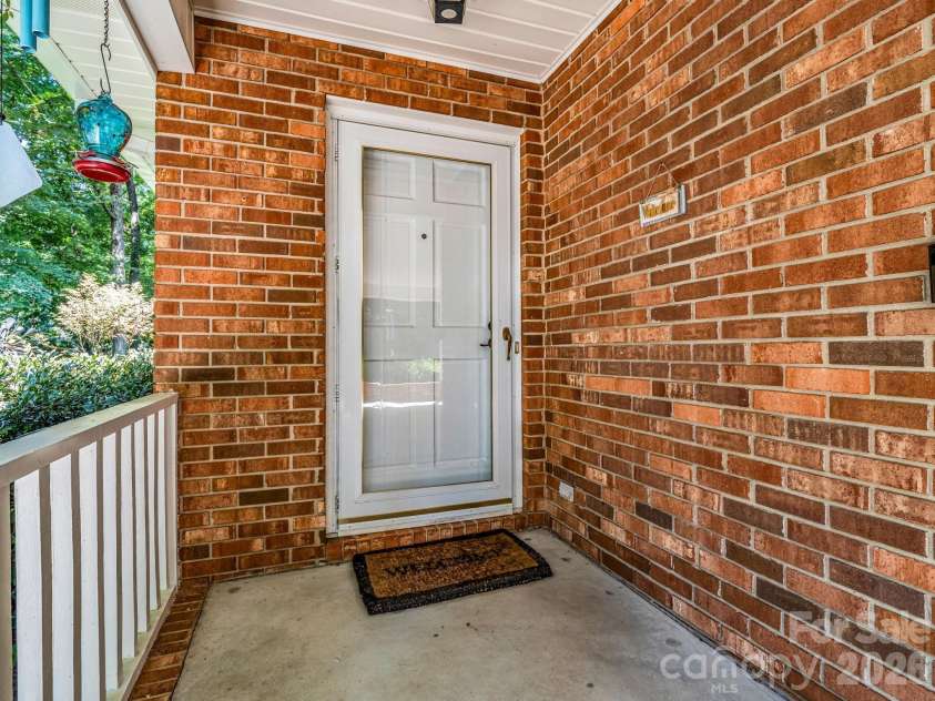 104 Dill Circle, Landrum, SC 29356.  MLS# CAR4399548, YatesRealty ID 34468. 