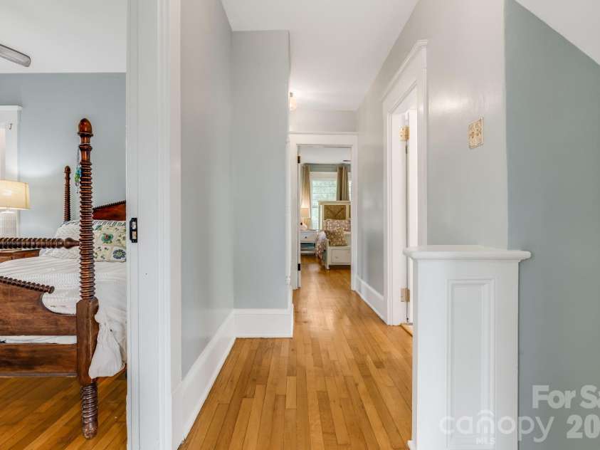 9 Houston Street, Asheville, NC 28801.  MLS# CAR4398917, YatesRealty ID 34469. 