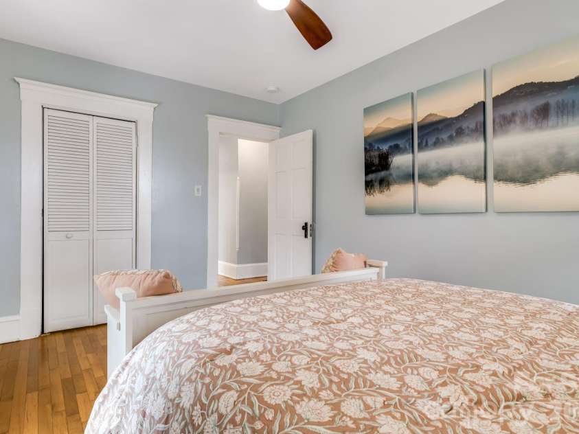9 Houston Street, Asheville, NC 28801.  MLS# CAR4398917, YatesRealty ID 34469. 