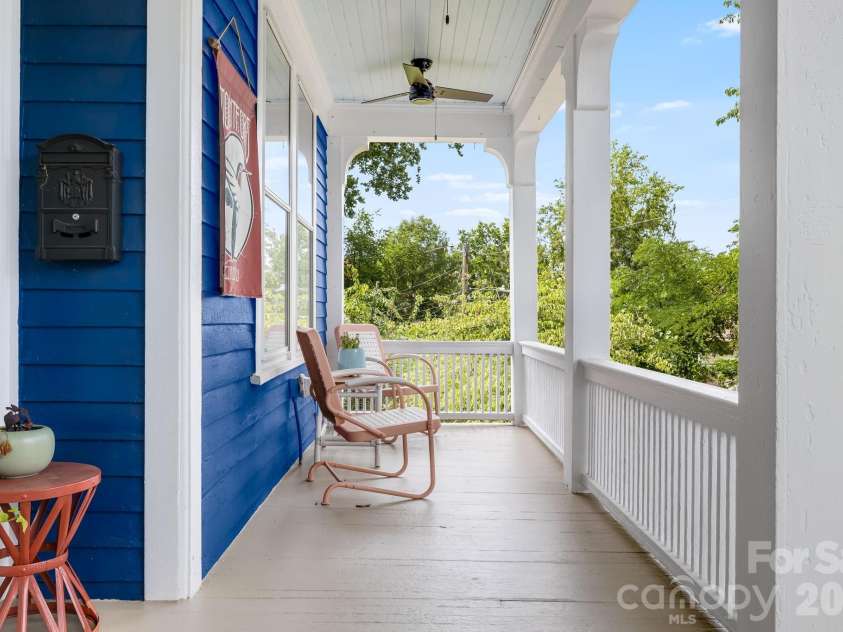 9 Houston Street, Asheville, NC 28801.  MLS# CAR4398917, YatesRealty ID 34469. Front porch