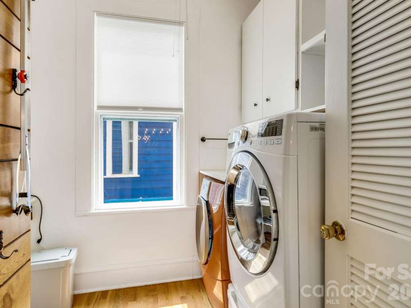 9 Houston Street, Asheville, NC 28801.  MLS# CAR4398917, YatesRealty ID 34469. Laundry