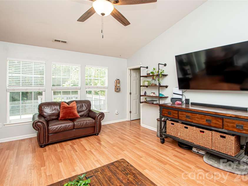 11032 Elven Drive, Fort Mill, SC 29707.  MLS# CAR4396203, YatesRealty ID 34471. 