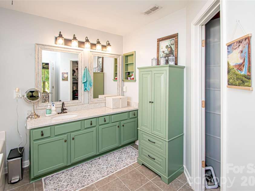 11032 Elven Drive, Fort Mill, SC 29707.  MLS# CAR4396203, YatesRealty ID 34471. 
