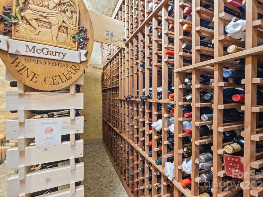 5101 Gorham Drive, Charlotte, NC 28226.  MLS# CAR4295776, YatesRealty ID 34471. 