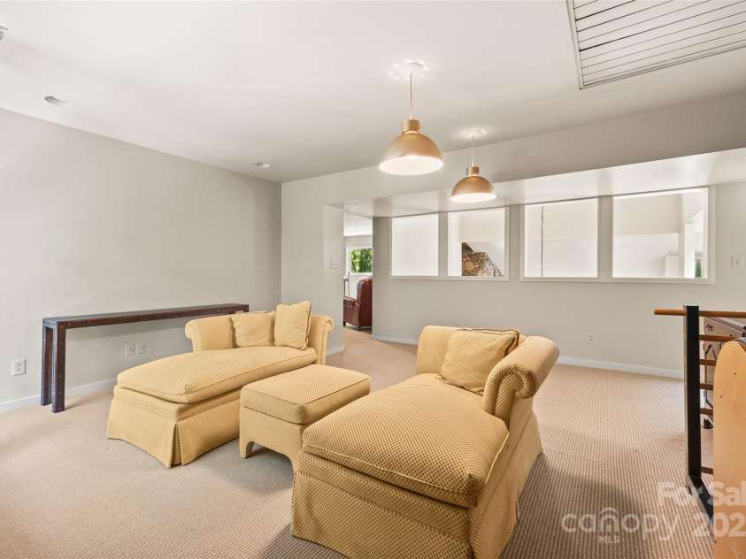 5101 Gorham Drive, Charlotte, NC 28226.  MLS# CAR4295776, YatesRealty ID 34471. 