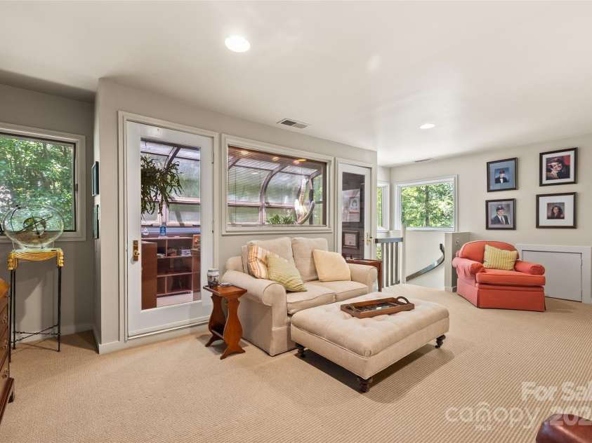 5101 Gorham Drive, Charlotte, NC 28226.  MLS# CAR4295776, YatesRealty ID 34471. 