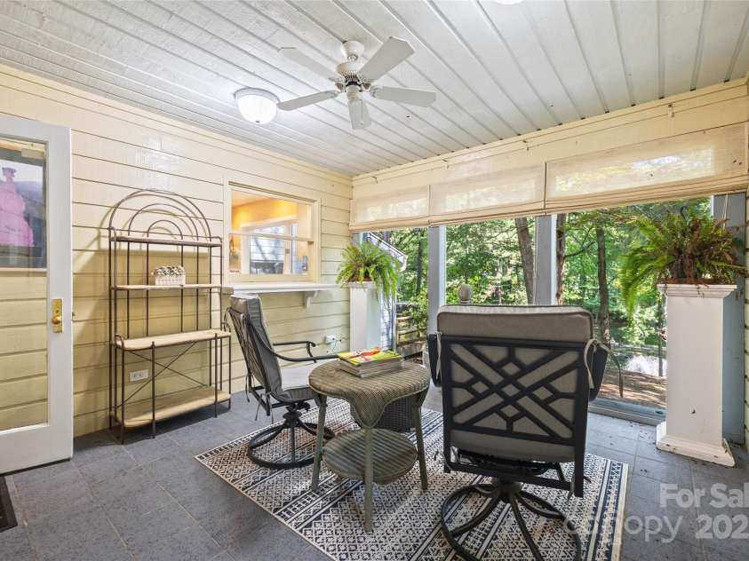 5101 Gorham Drive, Charlotte, NC 28226.  MLS# CAR4295776, YatesRealty ID 34471. 