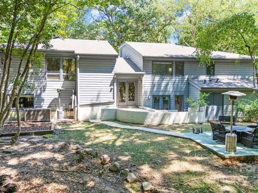 5101 Gorham Drive, Charlotte, NC 28226.  MLS# CAR4295776, YatesRealty ID 34471. 