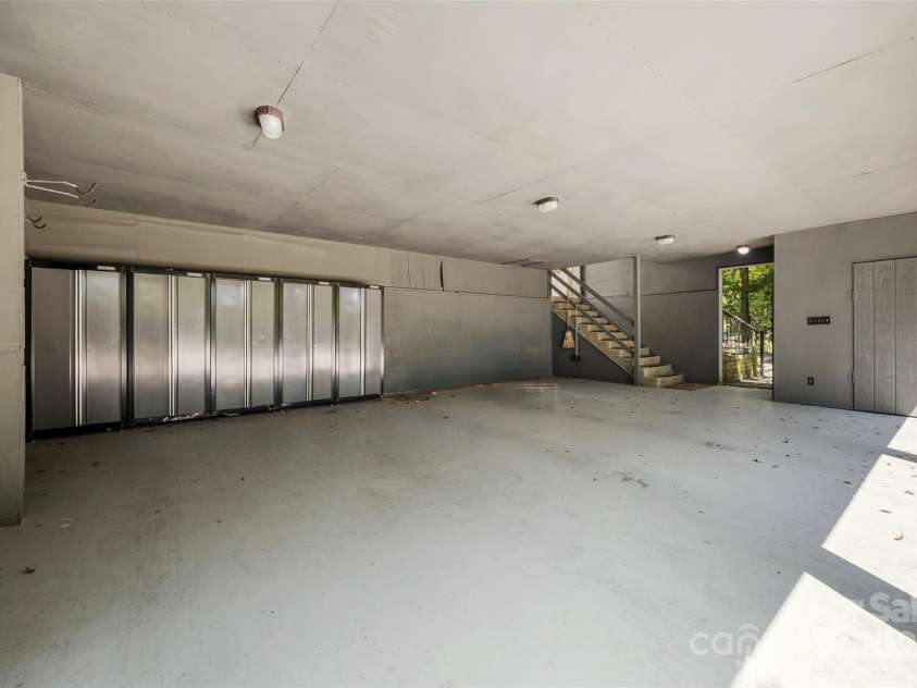 5101 Gorham Drive, Charlotte, NC 28226.  MLS# CAR4295776, YatesRealty ID 34471. 