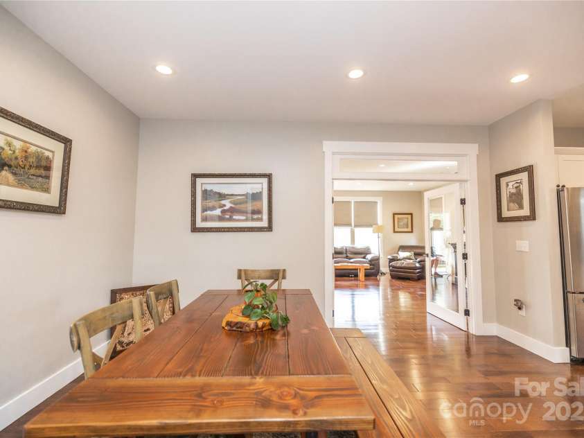 3 Staffordshire Drive, Black Mountain, NC 28711.  MLS# CAR4295831, YatesRealty ID 34472. 