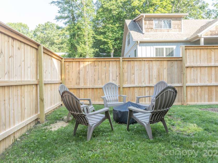 3 Staffordshire Drive, Black Mountain, NC 28711.  MLS# CAR4295831, YatesRealty ID 34472. Outside entertainment area