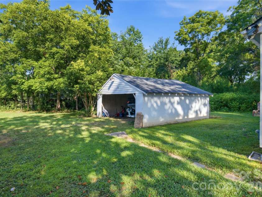 126 Phillips Drive, Forest City, NC 28043.  MLS# CAR4399790, YatesRealty ID 34473. 