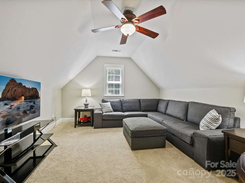 8109 Cane Pointe Lane, Waxhaw, NC 28173.  MLS# CAR4291993, YatesRealty ID 34473. 