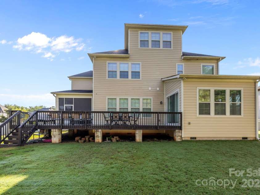 2420 Madeira Circle, Waxhaw, NC 28173.  MLS# CAR4293044, YatesRealty ID 34475. 