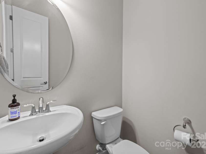 2420 Madeira Circle, Waxhaw, NC 28173.  MLS# CAR4293044, YatesRealty ID 34475. Half bath downstairs