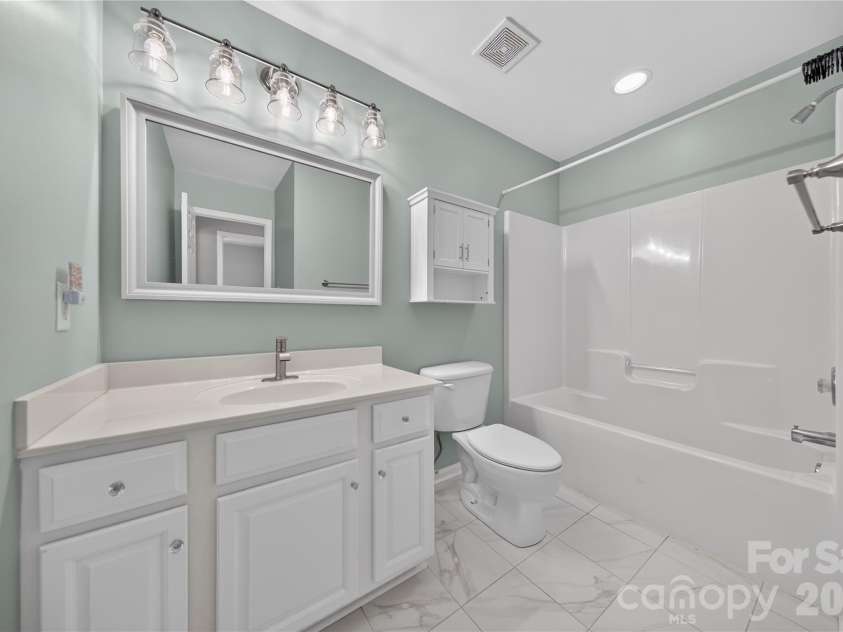 1505 Hollythorne Drive, Rock Hill, SC 29732.  MLS# CAR4396342, YatesRealty ID 34476. Hall Bathroom