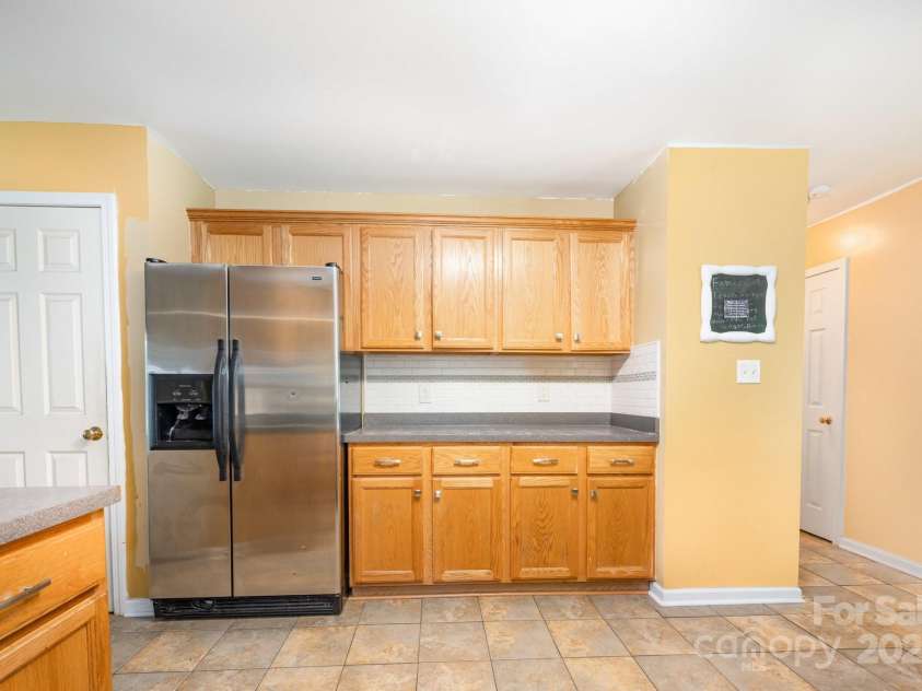 6233 Nevin Road, Charlotte, NC 28262.  MLS# CAR4287059, YatesRealty ID 34476. 