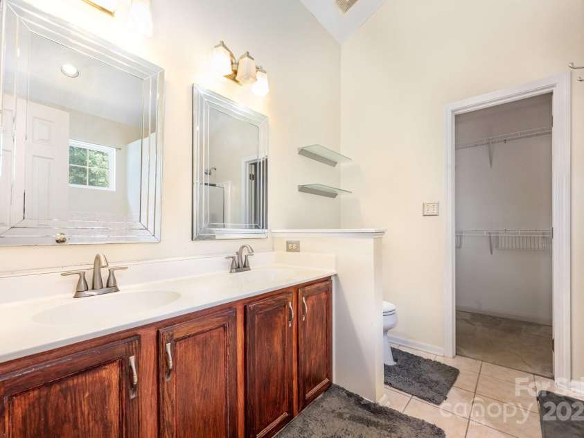 6233 Nevin Road, Charlotte, NC 28262.  MLS# CAR4287059, YatesRealty ID 34476. 