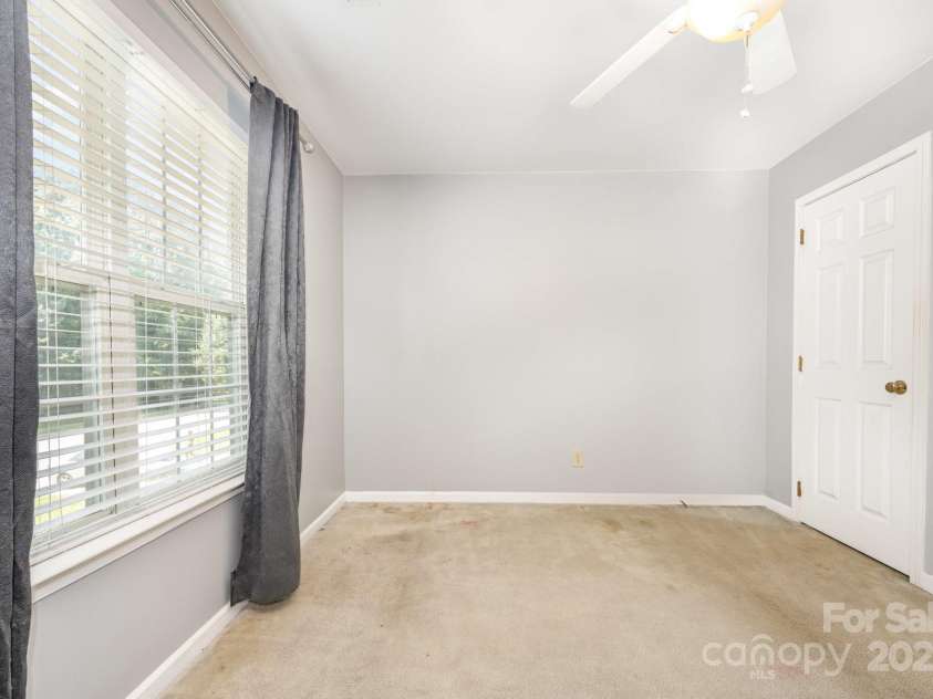 6233 Nevin Road, Charlotte, NC 28262.  MLS# CAR4287059, YatesRealty ID 34476. 