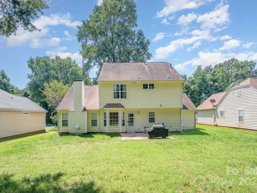 6233 Nevin Road, Charlotte, NC 28262.  MLS# CAR4287059, YatesRealty ID 34476. 
