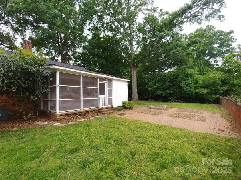 7417 Alexander Road, Charlotte, NC 28270.  MLS# CAR4292120, YatesRealty ID 34477. 